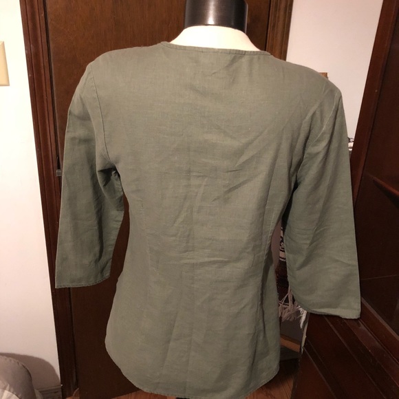 Top - Picture 5 of 8